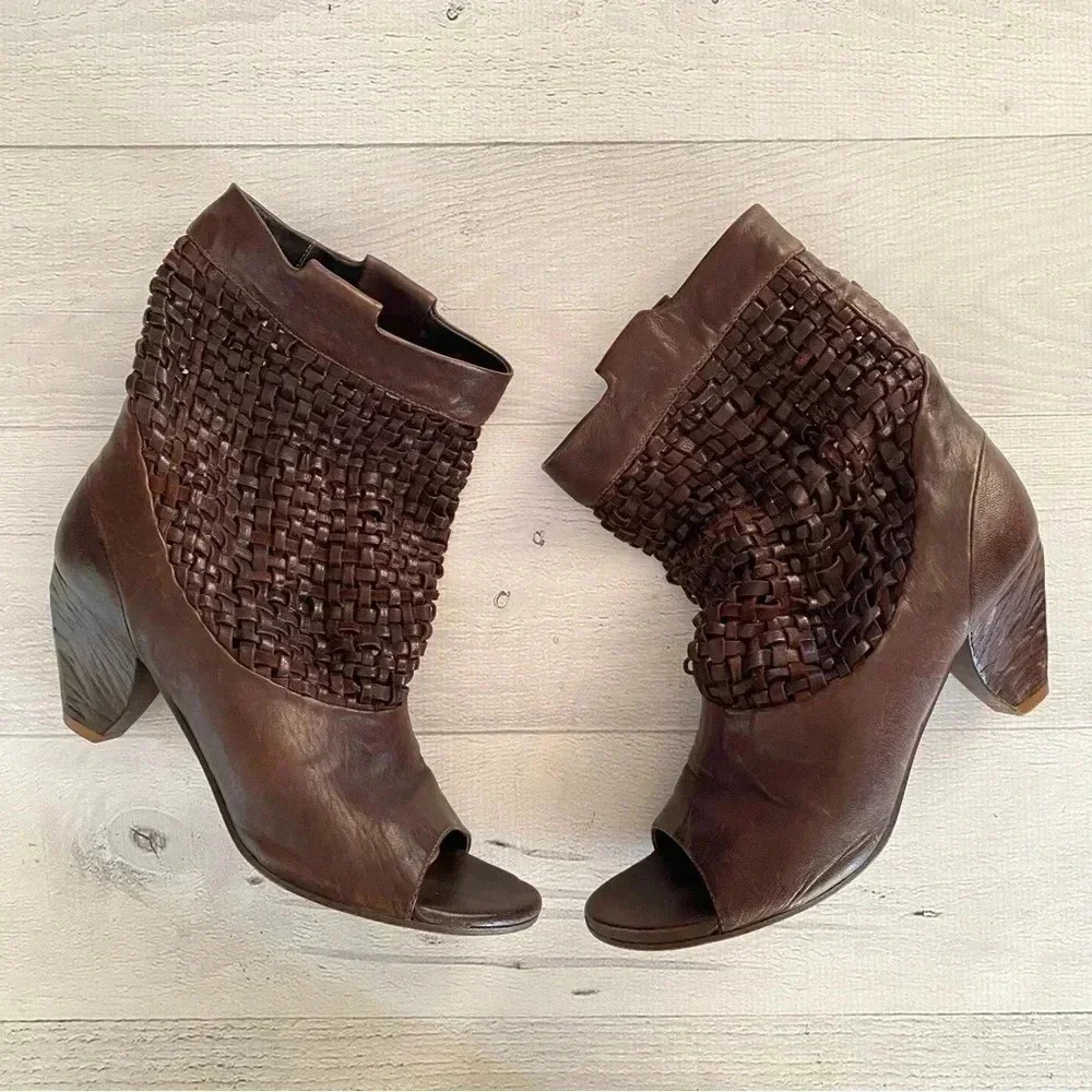 E'CLAT Booties Brown‎ Made in Italy Leather Sz 39.5